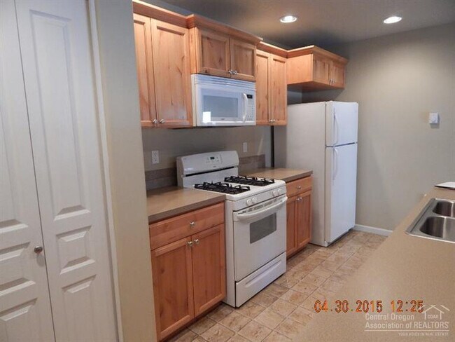 Photo - Great house in town