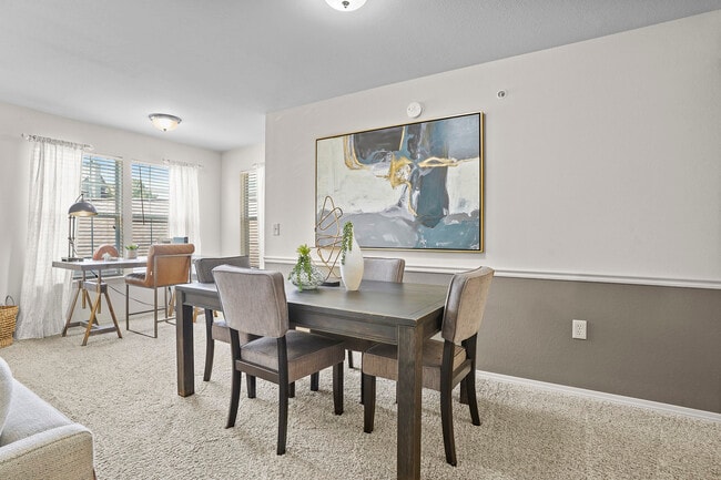 Nickel Creek Apts