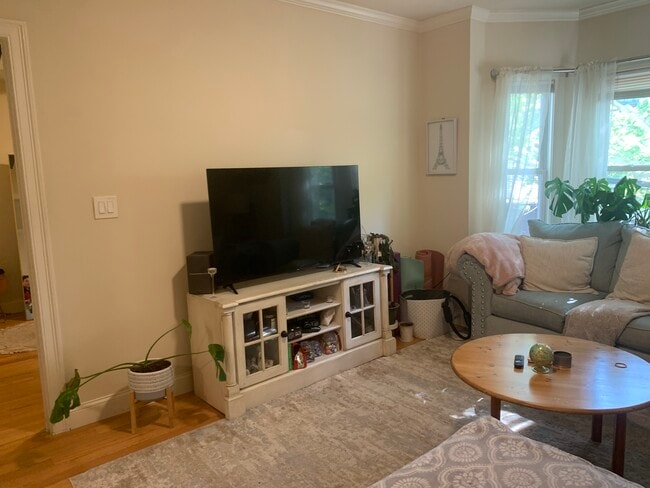 Photo - 115 Webster Ave Unit 2