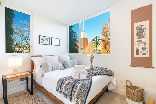 Photo - 65 W Dravus St Unit SI ID1035901P