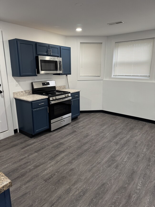 Photo - 2710 W 18th St Unit 2710 W 18th GARDEN