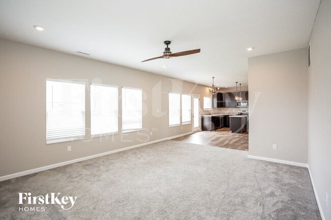 671 Springdale Ln