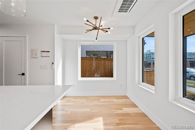 Photo - 2453 Lawrence St