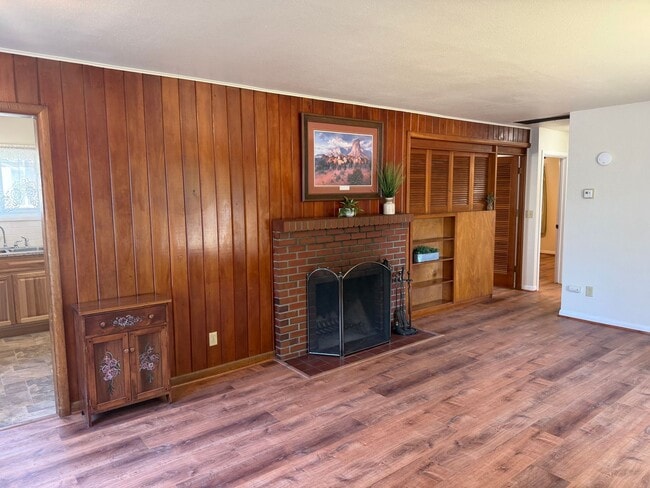 Photo - 1280 L St