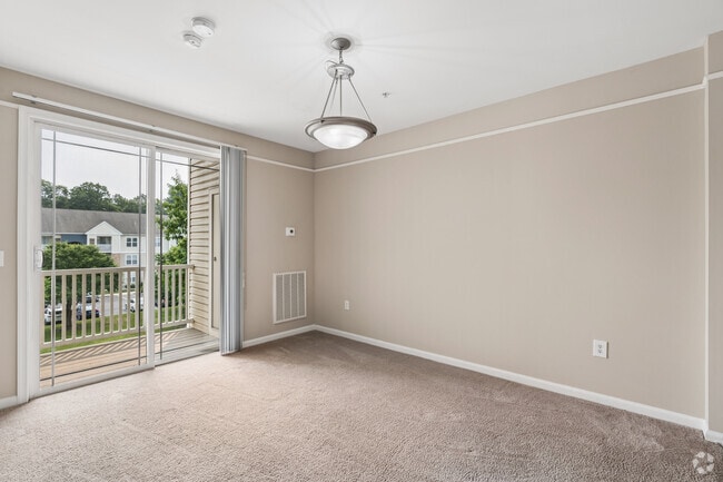 2BR, 2BA - 1,178SF - Dining Area