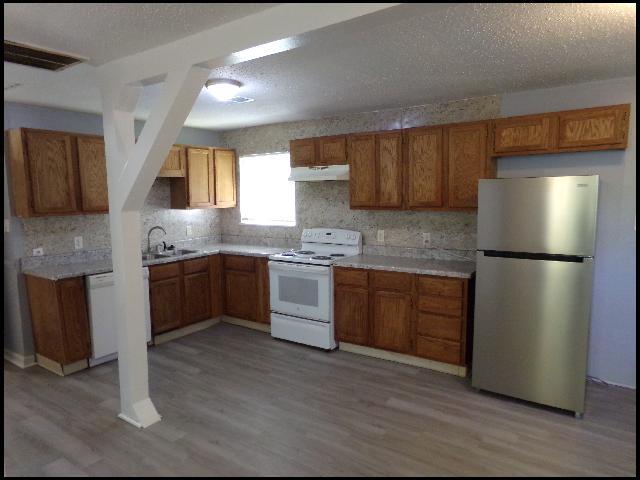Photo - 908 Greenlea Dr