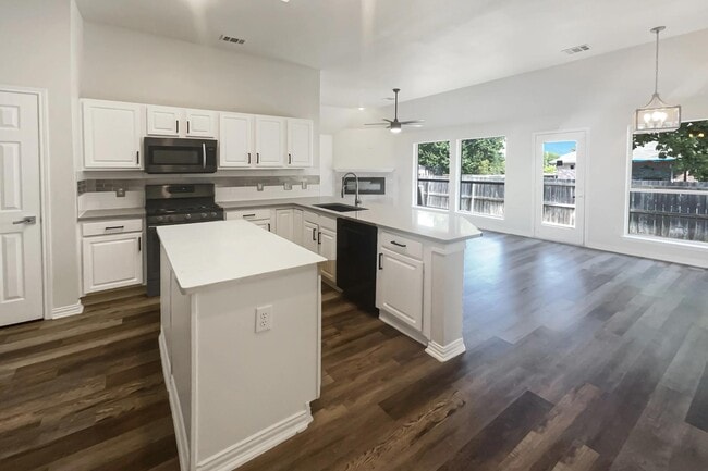 Photo - MOVE IN READY