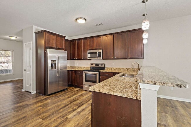 Photo - Fantastic like new townhouse in Suffolk Unit 803