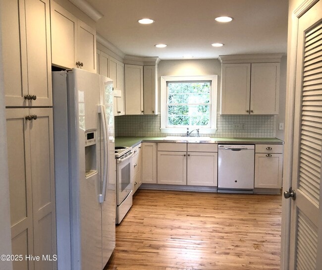 Photo - 2301 Jefferson Dr
