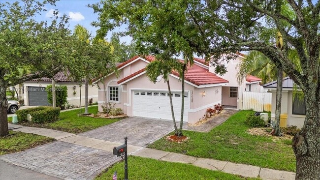 Building Photo - 17610 SW 4th Ct Rental