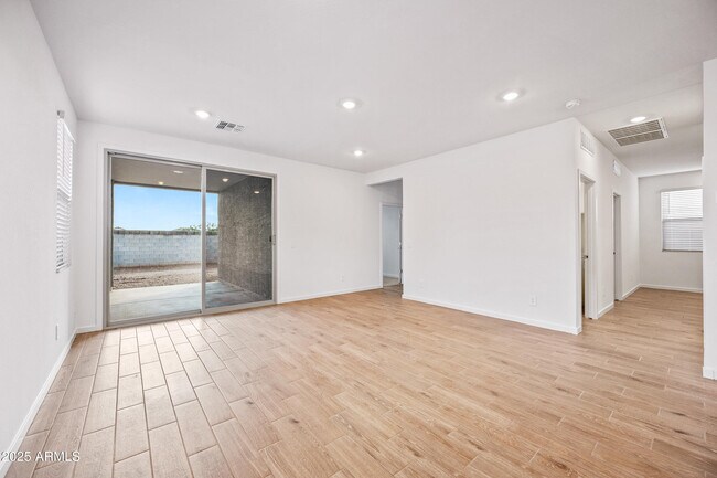 Photo - 15825 W Gray Fox Trl