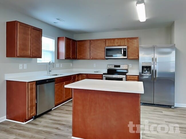 Photo - 312 Sequoia Dr