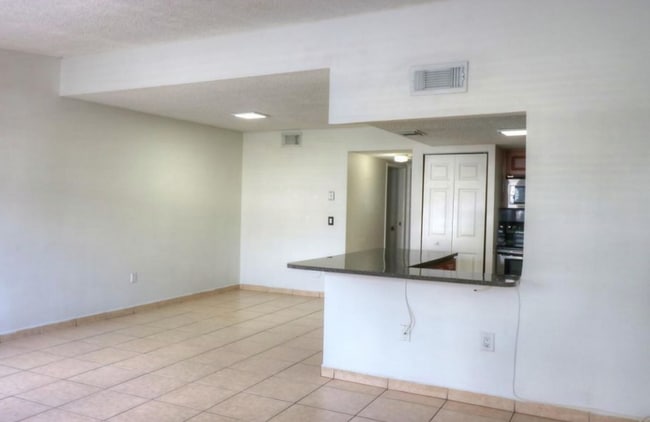 6866 NW 166th Ter