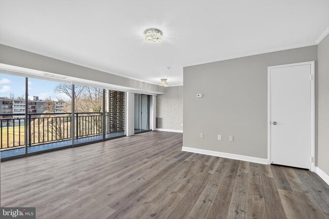 Photo - 1804 Metzerott Rd Unidad 504