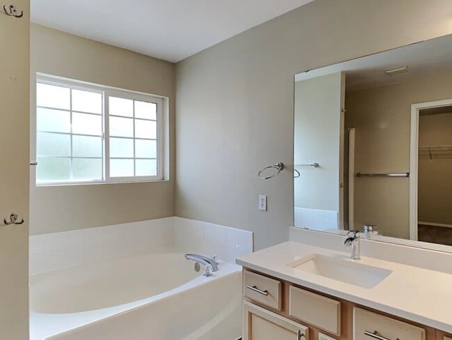 Photo - 4129 45th Ave NE