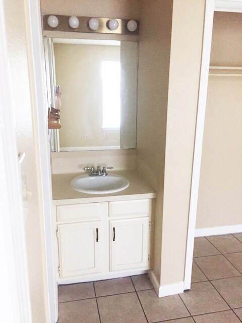 Photo - Parkview Apartments