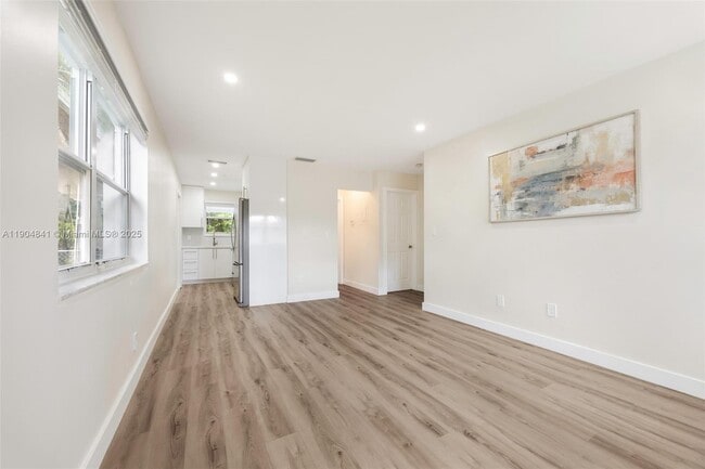 Photo - 3101 SW 19th St Unidad 3101