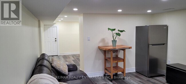 Photo - 65A Chambers Ave