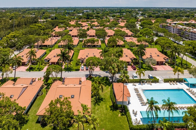 Photo - Huntington Pointe