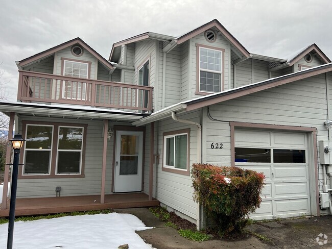 Building Photo - 620-622 Scenic Dr Unit 622 Scenic Dr Rental