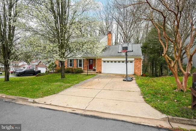 Photo - 4230 Avon Dr House