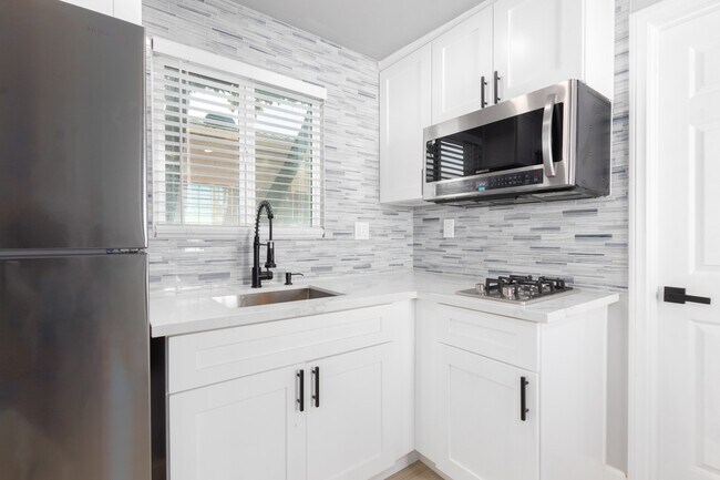 Photo - 383 5th Ave Unit 3