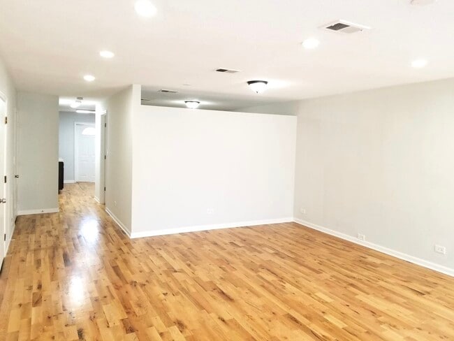 Photo - 4642 N Francisco Ave Unit 1