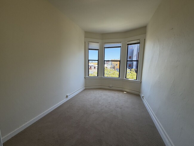 Photo - Bright & Spacious One Bedroom, Recently Renovated, W&D in Unit. Available Now!