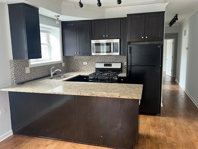 Photo - 2622 W Diversey Ave Unit C101