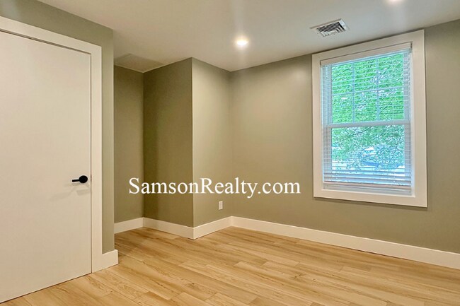Photo - 265 Waterman St Condo Unit 1