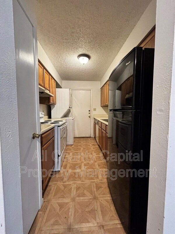 Photo - 249 Craddock Ave Unit D
