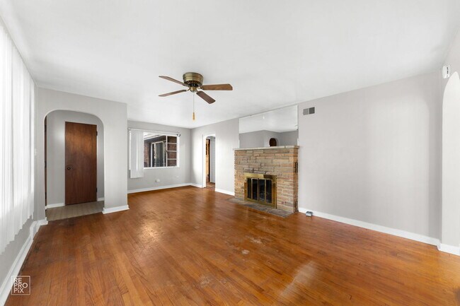 Photo - 32857 N Alleghany Rd