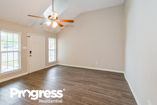 Photo - 5289 Kalian Cove