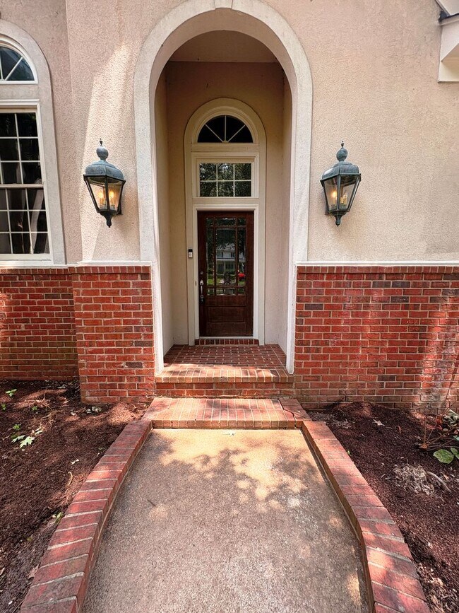 Photo - One Of Kind Home In Woodchase Subdivision! Over 3400 Sq Ft! Must have owner's approval on pets, f...