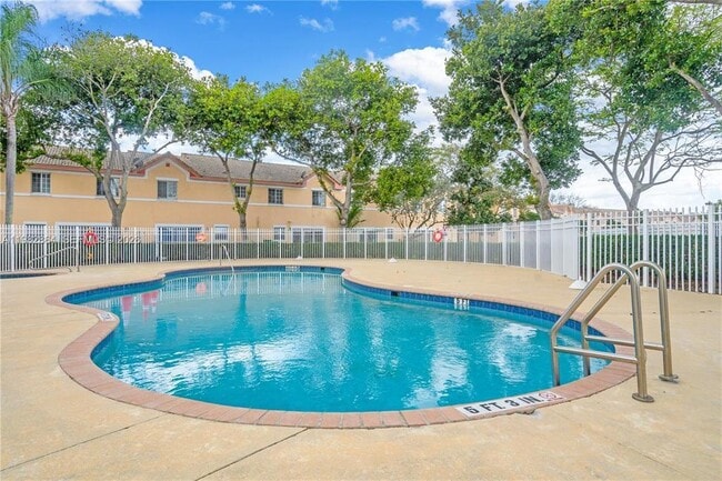Photo - 2140 SW 87th Way