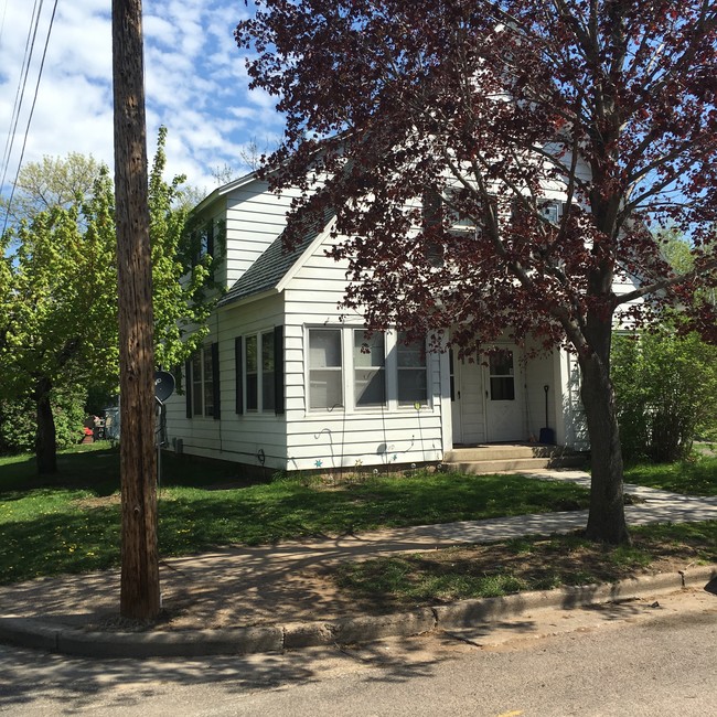 Building Photo - 1520 Avenue A St Unit 1520 Ave A Rental