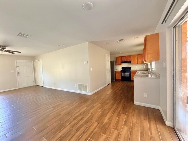 Photo - 130 S Bulova Dr