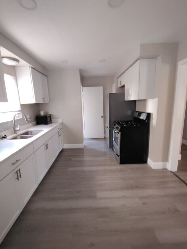 Photo - Cute 3 Bedroom Ready for you