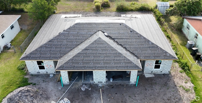 Building Photo - 85 W Towne Pl Rental