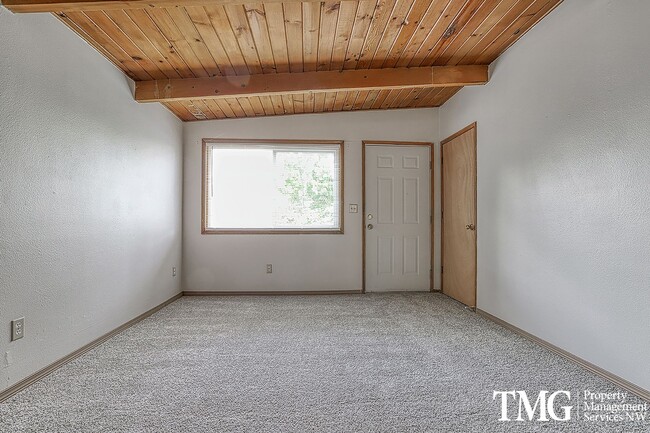 Photo - 2106-2108 E 33rd St Unit 2108