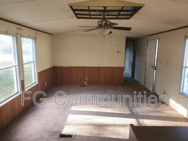 Photo - 1124 N Bryan Rd