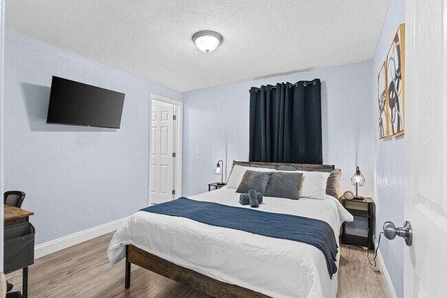 Photo - 3602 E Genesee St Unidad SI ID1244340P