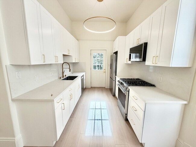 Photo - 937-941-941 Hayes St Unit 937 Hayes St