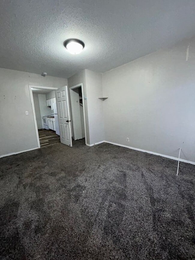 Photo - 713 S Duluth Ave Unidad Duluth