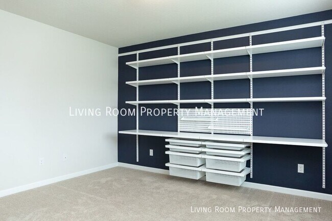 Photo - Spacious Townhome in Bethany with an Offic...