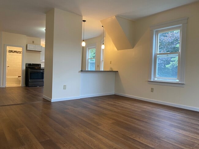 Photo - 68 Everard St Unit 2