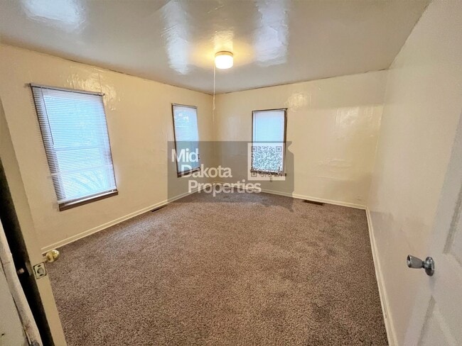 Photo - 414 E 7th-4 Bedroom Home