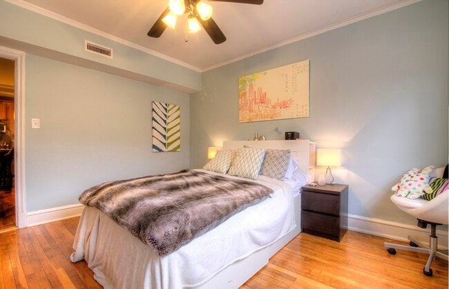 Photo - 3122 Kensington Ave Unit 3122 Kensington Ave #3