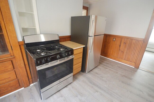 Photo - 38 Cascade St Unidad 2nd floor