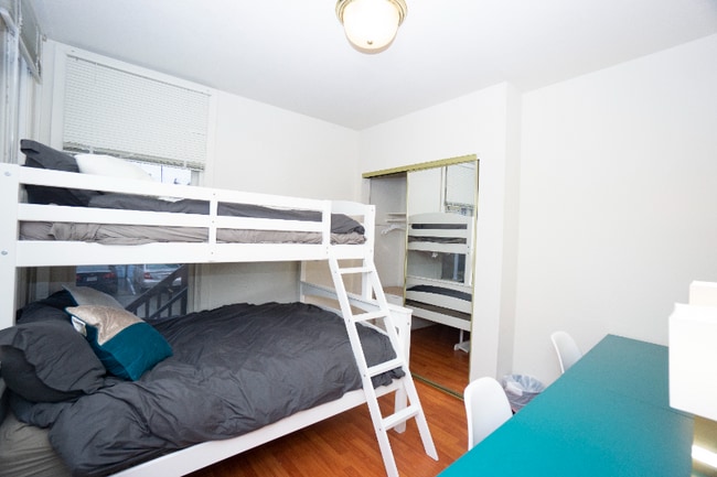 Photo - 2221 Dwight Way Unidad Dwight 2